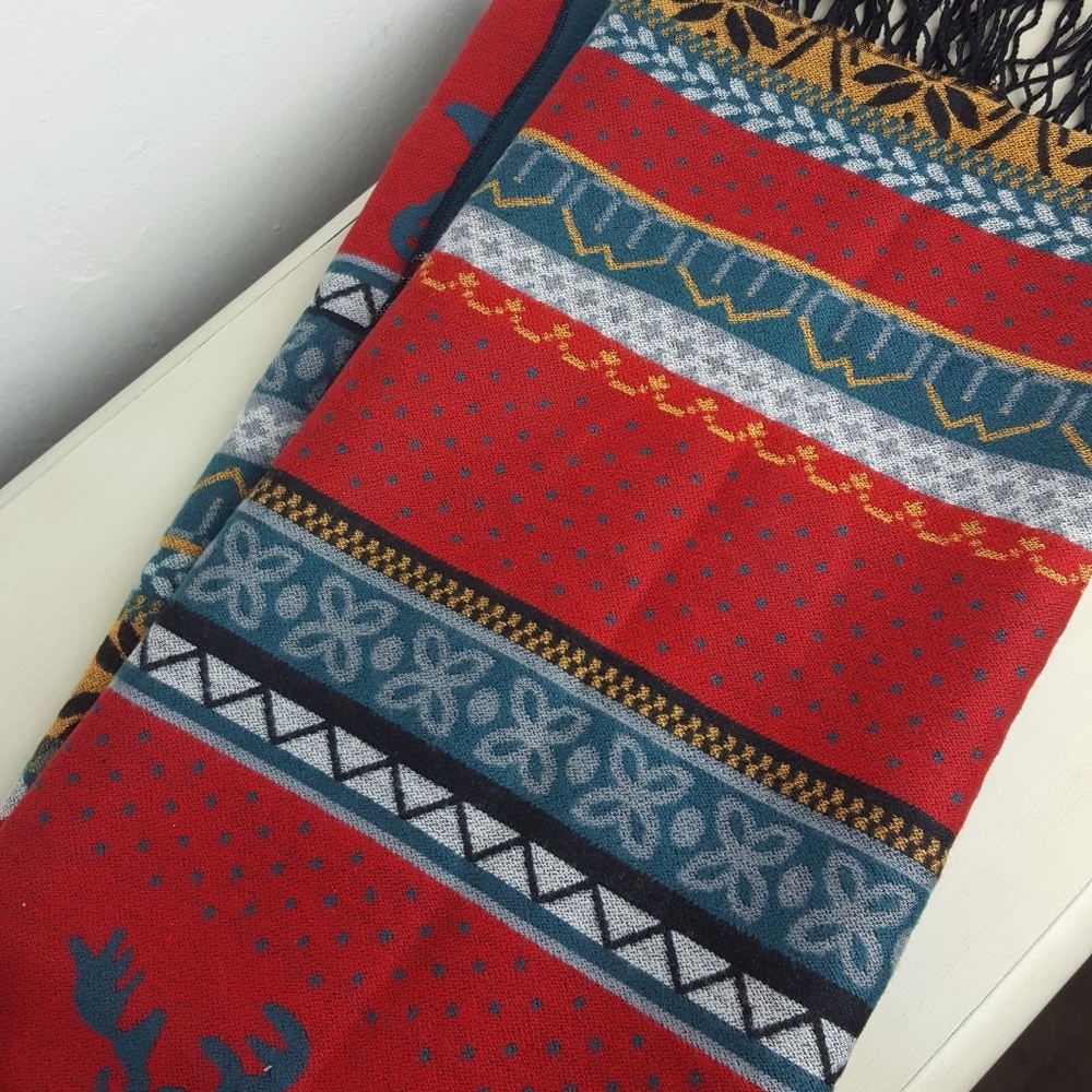 Scarf with Patterns (Cashmere) - Picture 2 of 3